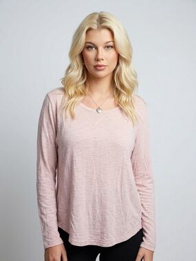 Soft Long-Sleeve Scoop Neck Top in Light Pink